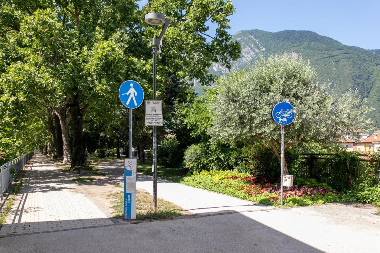 Appartamento Grande Al Ponte. Situato Vicino All'Ospedale, Al Parco E Al Centro Citta Тренто Экстерьер фото
